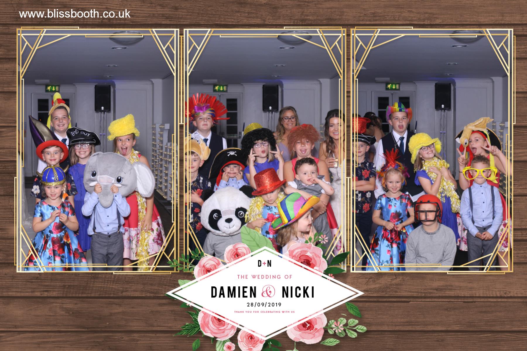 Damien and Nicki’s wedding | View more photos from the event at gallery.blissbooth.co.uk/u/BlissBooth/Damien-and-Nicki’s-wedding